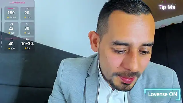 jhonyalzate2 online show from September 2025 02:47:02 AM
