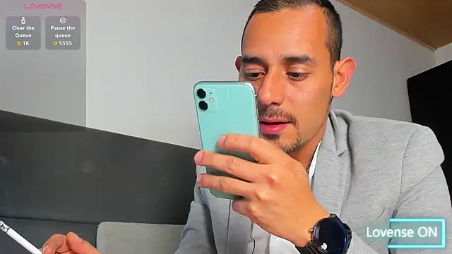 jhonyalzate2 online show from February 2026 02:56:01 AM