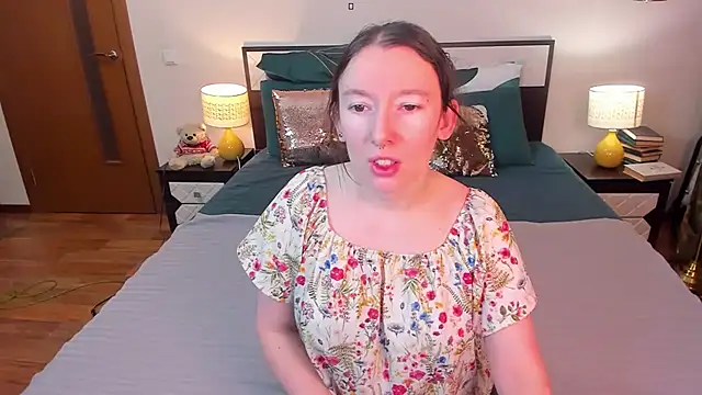 Snapshot of CatherineWalls chatting on February 2026 04:46:01 AM CatherineWalls online show from February 2026 04:46:01 AM