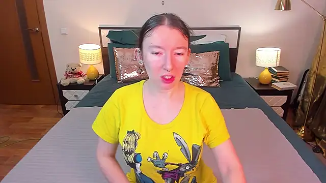 Snapshot of CatherineWalls chatting on February 2026 04:56:01 AM CatherineWalls online show from February 2026 04:56:01 AM