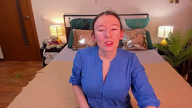 Snapshot of CatherineWalls chatting on March 2026 04:01:01 AM CatherineWalls online show from March 2026 04:01:01 AM