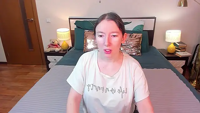 Snapshot of CatherineWalls chatting on February 2026 04:11:01 AM CatherineWalls online show from February 2026 04:11:01 AM