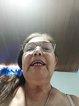 Vicky Rosse online show from December 2025 04:41:01 PM