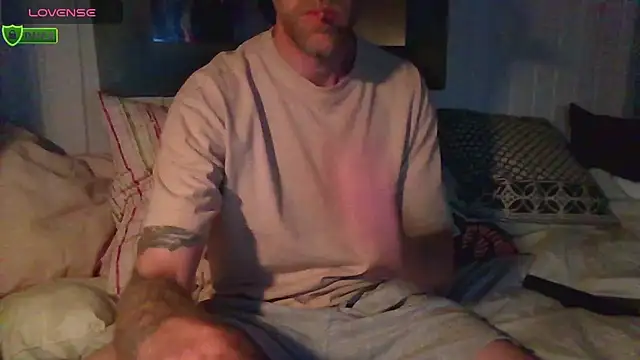 Snapshot of Stock-Holmes chatting on July 2026 12:21:01 AM Stock-Holmes online show from July 2026 12:21:01 AM