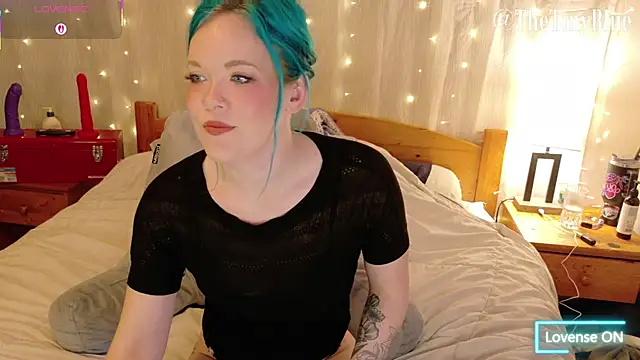 thetinyblue online show from February 2026 05:44:01 PM