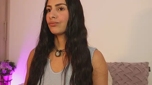 vicky rachell online show from October 2025 03:00:01 PM