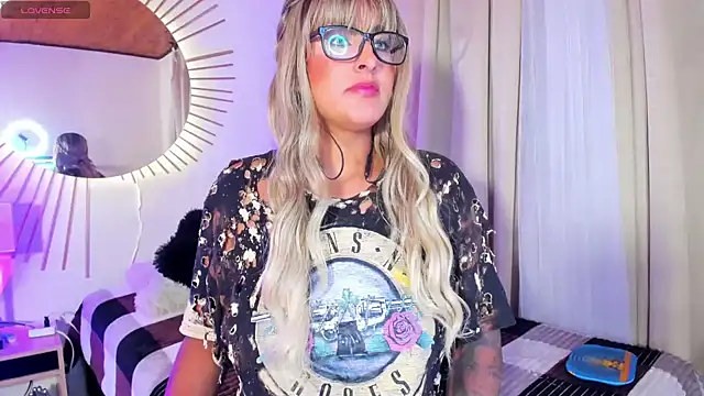 natta smithh online show from February 2025 03:03:02 AM