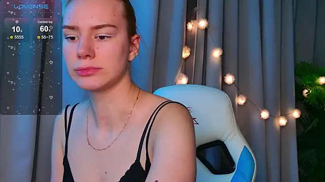 Ramona    online show from January 2026 06:28:02 AM