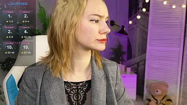 Ramona    online show from February 2026 06:11:01 AM