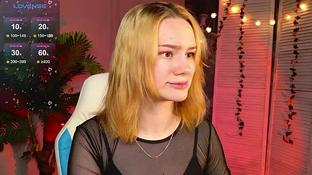 Ramona    online show from February 2026 06:12:02 AM