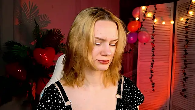 Ramona    online show from February 2026 06:24:02 AM