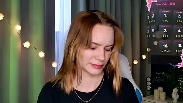 Ramona    online show from February 2025 09:34:02 AM
