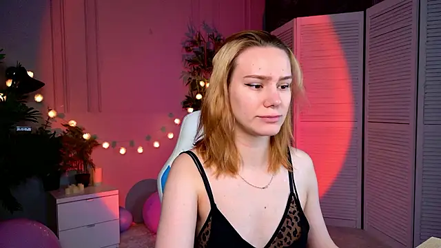 Ramona    online show from March 2026 06:06:01 AM