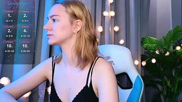 Ramona    online show from February 2026 06:08:02 AM