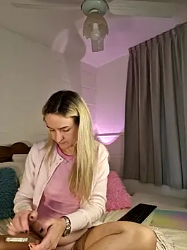 1Sweetnina online show from April 2026 08:21:01 PM