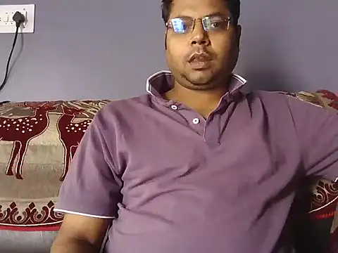 aakash ModelBrown online show from October 2025 05:17:02 AM