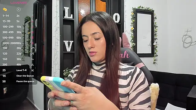 Snapshot of NoahWilliams_ chatting on December 2024 07:22:01 PM NoahWilliams online show from December 2024 07:22:01 PM