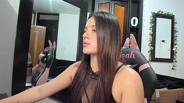 Snapshot of NoahWilliams_ chatting on December 2024 08:04:01 PM NoahWilliams online show from December 2024 08:04:01 PM