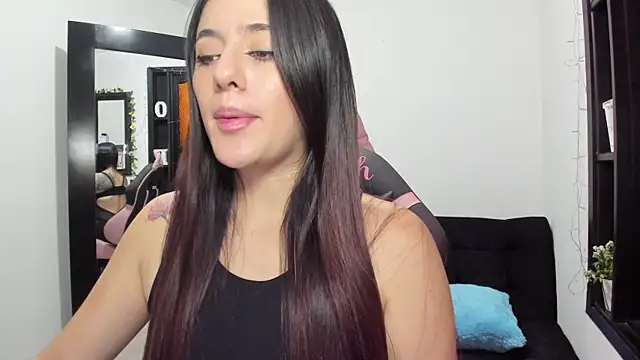 Snapshot of NoahWilliams_ chatting on January 2025 01:52:01 PM NoahWilliams online show from January 2025 01:52:01 PM