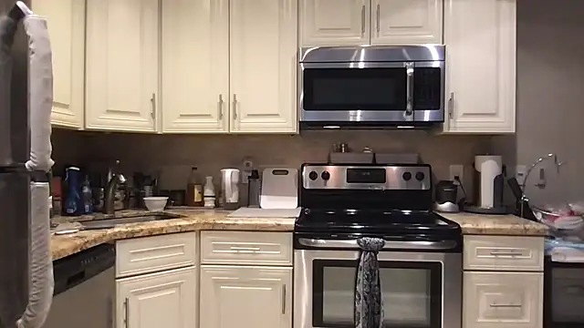 BigGuyMuscle online show from April 2026 04:19:01 PM