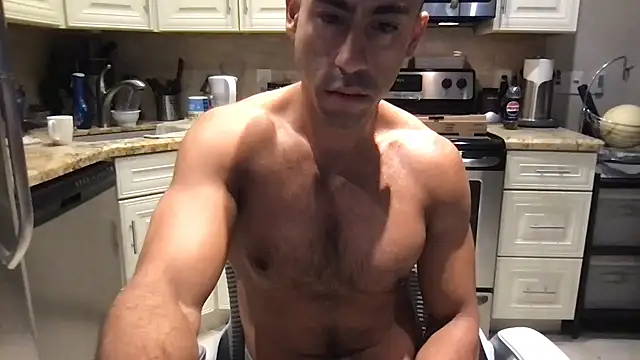 BigGuyMuscle online show from September 2025 02:55:01 PM