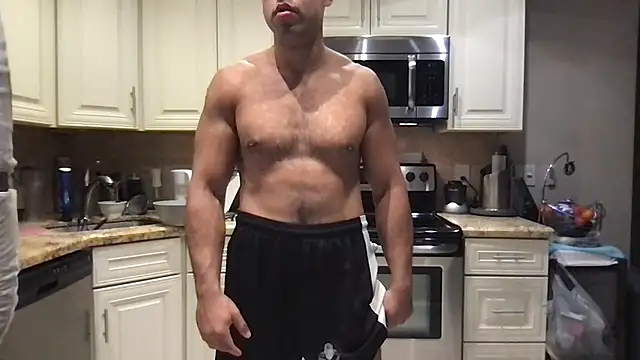 BigGuyMuscle online show from June 2026 12:44:01 AM