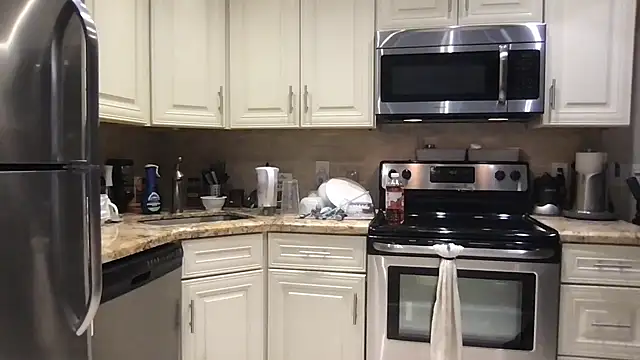 BigGuyMuscle online show from November 2025 08:53:02 PM