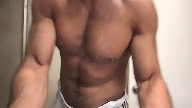 BigGuyMuscle online show from March 2026 02:44:02 AM