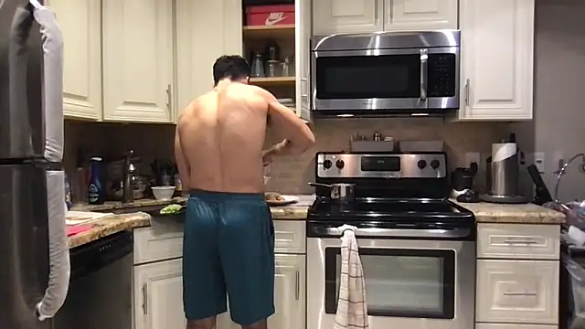 BigGuyMuscle online show from February 2026 12:46:02 AM