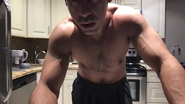 BigGuyMuscle online show from November 2025 07:17:02 PM