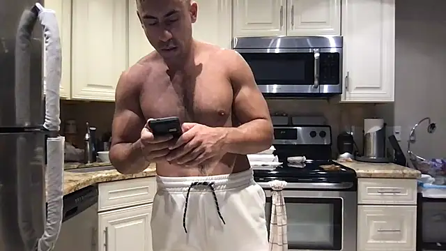 BigGuyMuscle online show from May 2026 10:20:01 PM