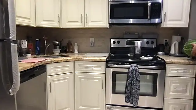 BigGuyMuscle online show from January 2026 04:22:02 PM