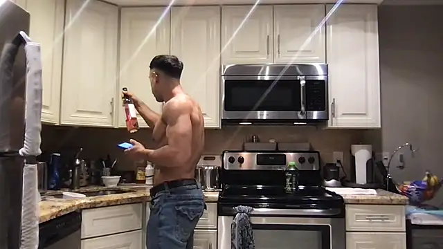 BigGuyMuscle online show from April 2026 01:57:01 AM