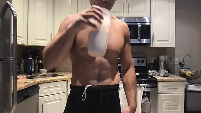 BigGuyMuscle online show from March 2025 09:16:01 PM