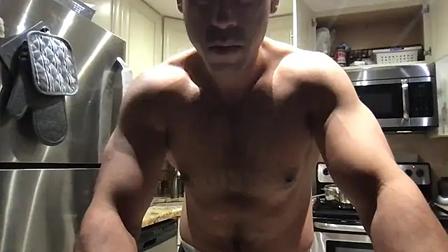 Snapshot of BigGuyMuscle chatting on June 2026 03:23:01 AM BigGuyMuscle online show from June 2026 03:23:01 AM