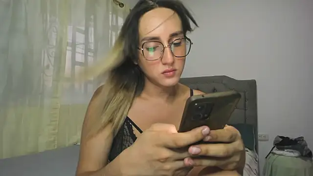 andrea hills online show from January 2025 11:11:02 PM