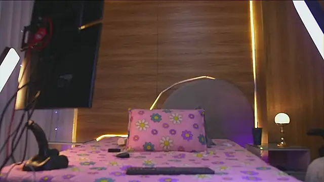 alexaa walker online show from February 2026 11:54:02 AM