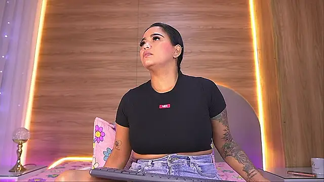 alexaa walker online show from March 2026 11:57:02 AM