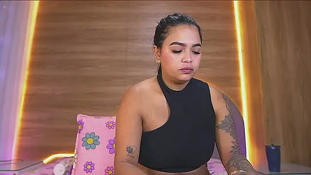 alexaa walker online show from March 2026 12:01:01 PM