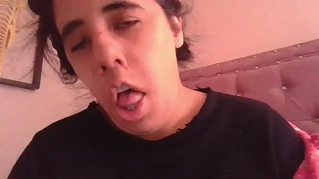 annarose19 online show from February 2026 05:54:01 PM