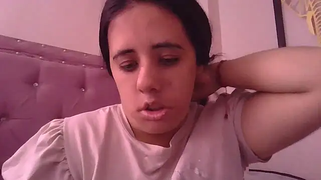 Snapshot of annarose19 chatting on November 2025 06:41:02 PM annarose19 online show from November 2025 06:41:02 PM