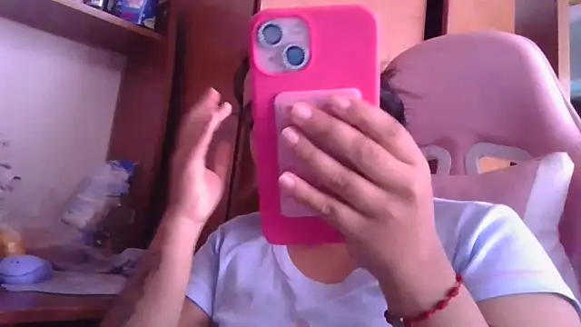 Snapshot of annarose19 chatting on December 2025 07:46:02 PM annarose19 online show from December 2025 07:46:02 PM