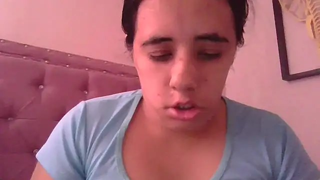 annarose19 online show from December 2025 05:39:02 PM