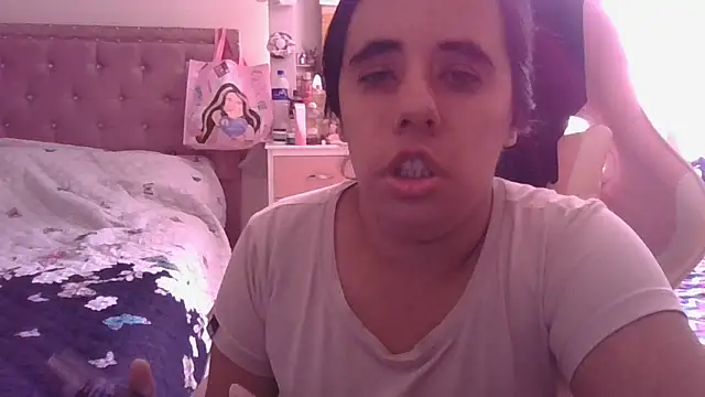 annarose19 online show from April 2026 08:37:01 PM