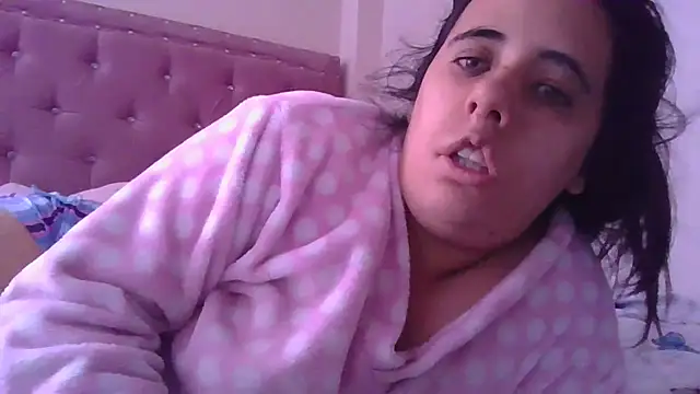 Snapshot of annarose19 chatting on October 2025 06:29:01 PM annarose19 online show from October 2025 06:29:01 PM