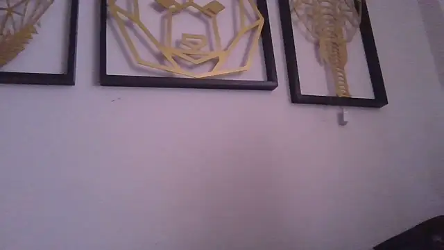 annarose19 online show from April 2026 09:39:33 PM