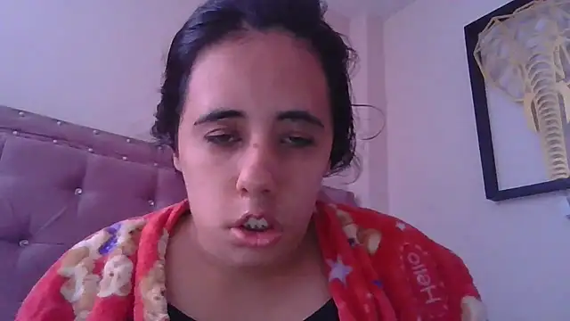 Snapshot of annarose19 chatting on October 2025 06:06:02 PM annarose19 online show from October 2025 06:06:02 PM