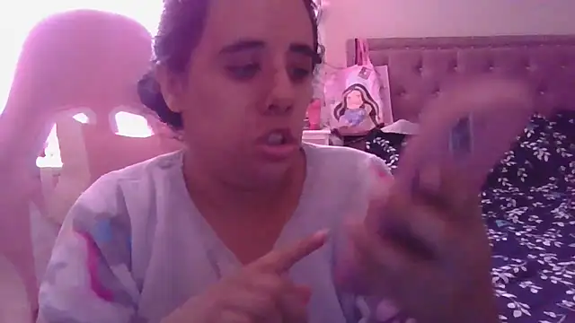 annarose19 online show from February 2026 05:02:01 PM