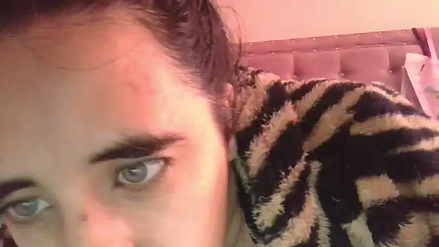 annarose19 online show from March 2026 07:45:02 PM