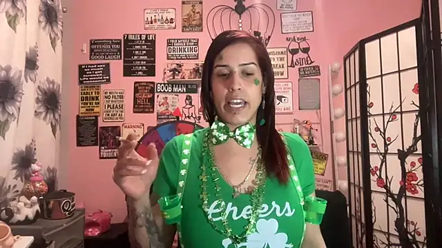 Snapshot of latinacubana chatting on March 2025 07:01:01 AM latinacubana online show from March 2025 07:01:01 AM